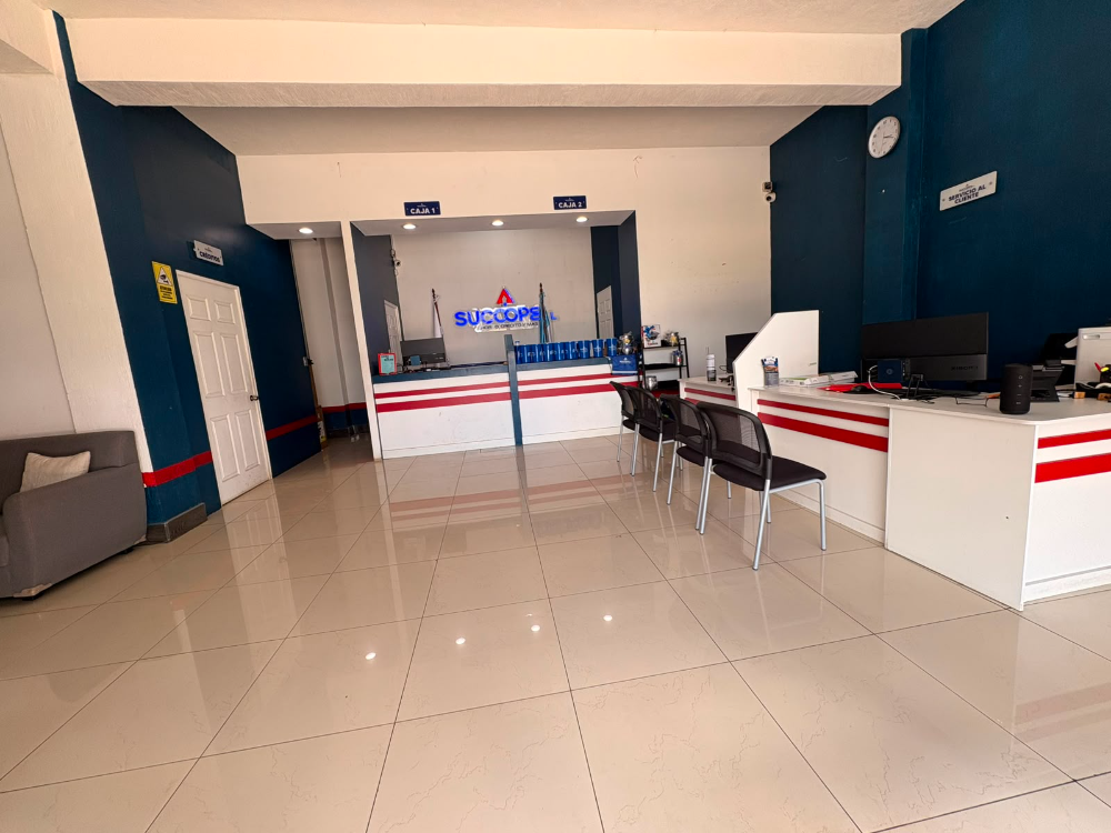 Interior de la Agencia Central de SUCOOPE en San Juan Argueta